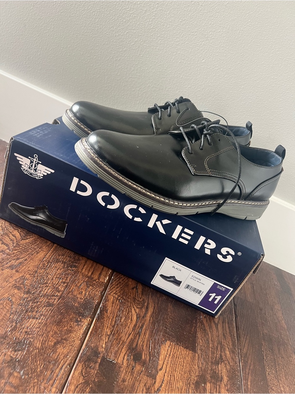Edwin Men's Black Leather Lace-Up Oxfords